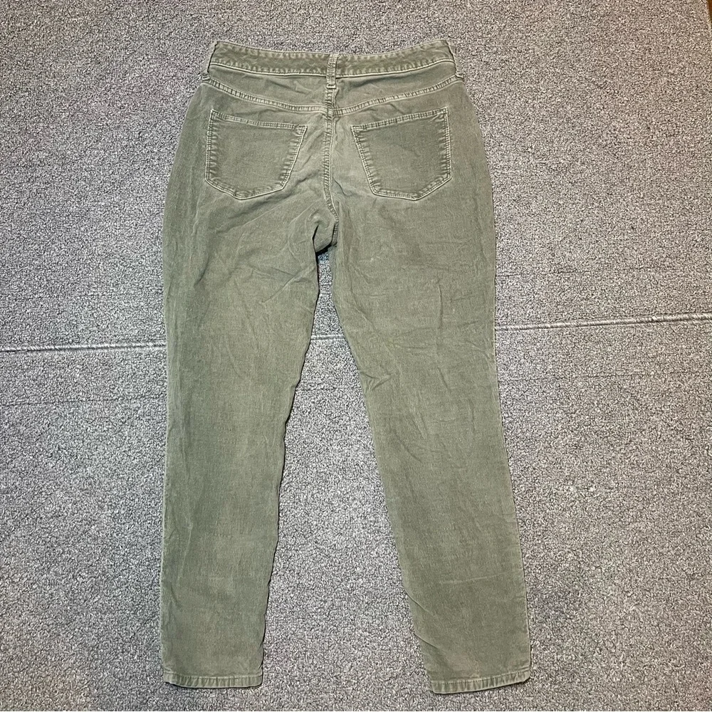 Universal Thread High Rise Skinny Corduroy Pants Womens Size 6 Green Button Fly